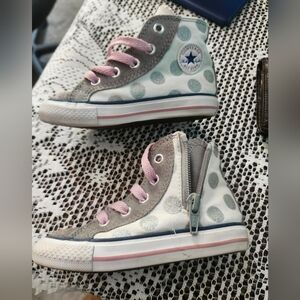 Converse Kids High-Top Sneakers - Gray and Pink Polka Dot